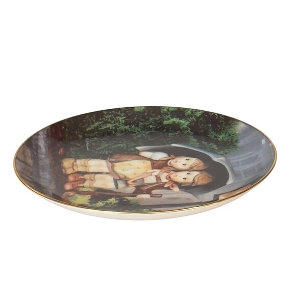 M.J. Hummel Stormy Weather Collector Plate "Little Companions" The Danbury Mint - Picture 9 of 12